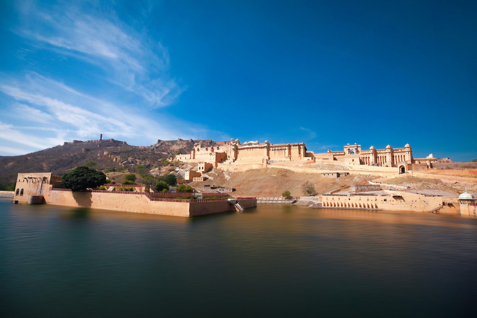 Amer Fort and the Amer Wall: A Hidden Gem in Jaipur